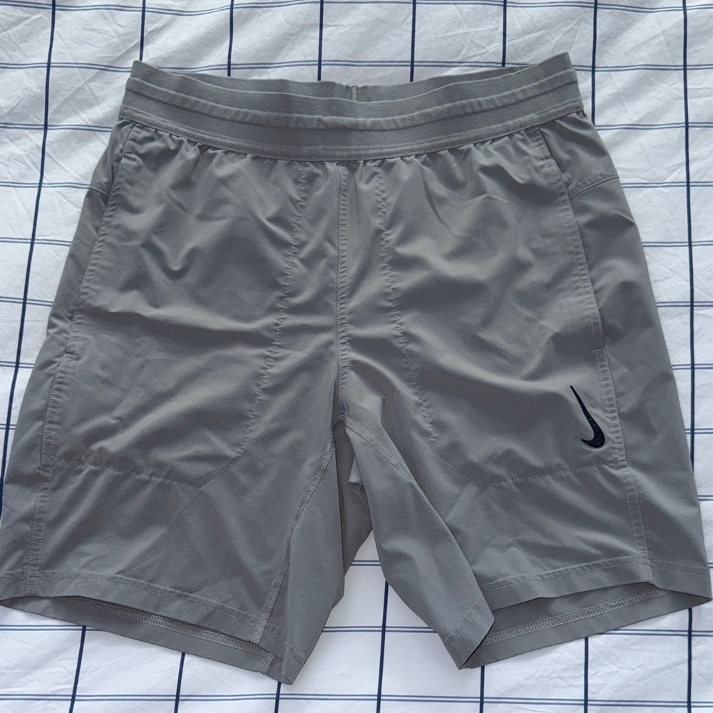 Nike Men's Athletic Shorts in Gray
